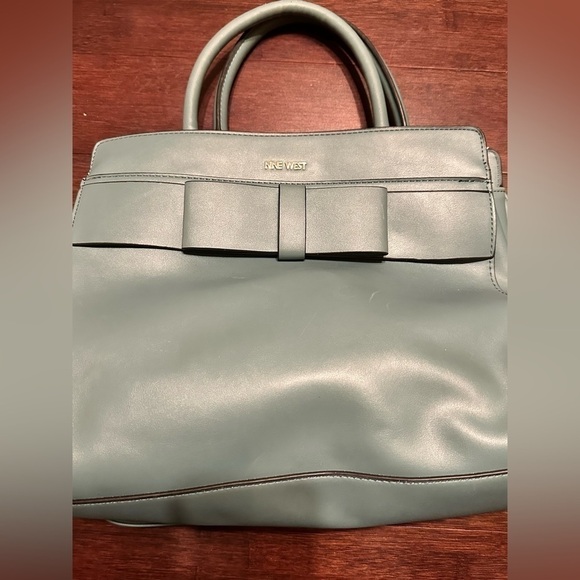 NINE WEST TEAL PURSE - Picture 1 of 5
